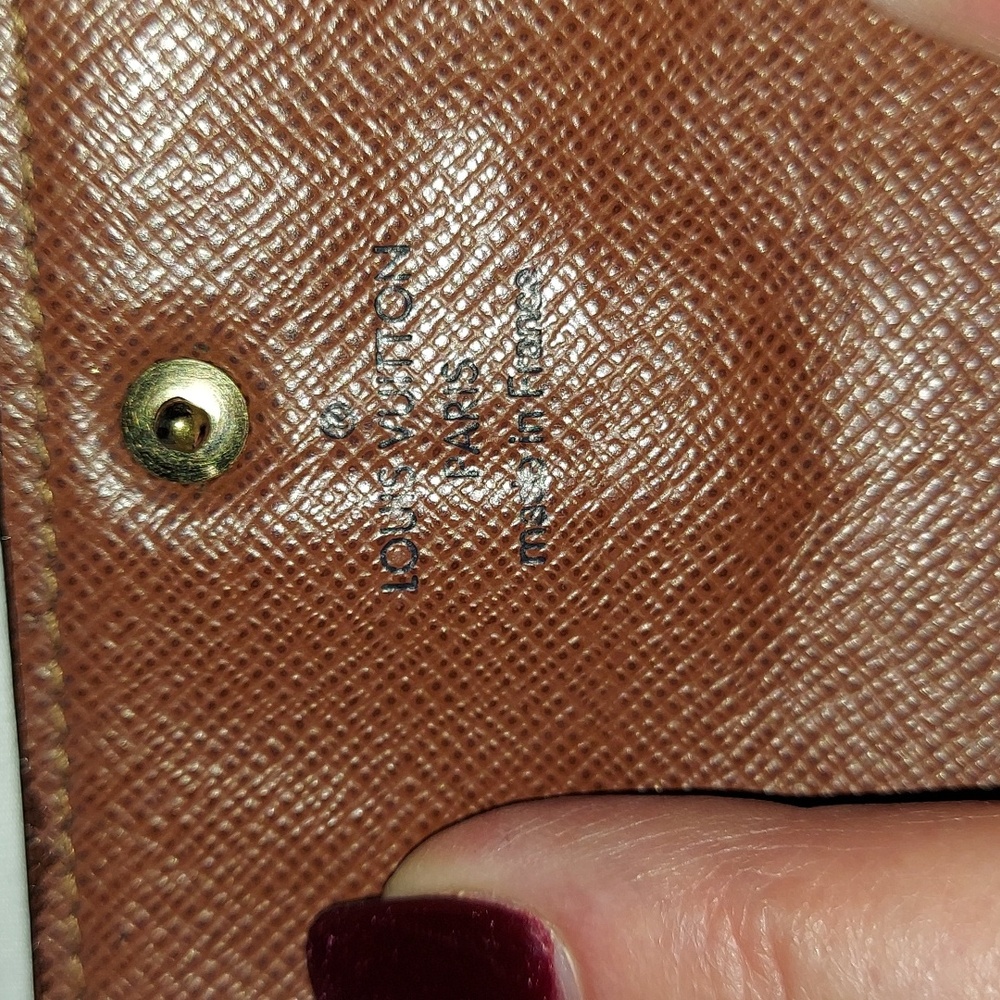 Authentic Louis Vuitton Long Monogram Sara Wallet - Picture 5 of 11